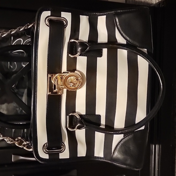 Michael kors Hamilton medium satchel cross body bag. Black/white/gold - Picture 2 of 16